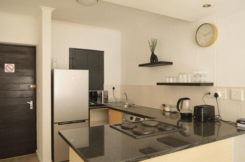 To Let 2 Bedroom Property for Rent in Woodstock Upper Western Cape